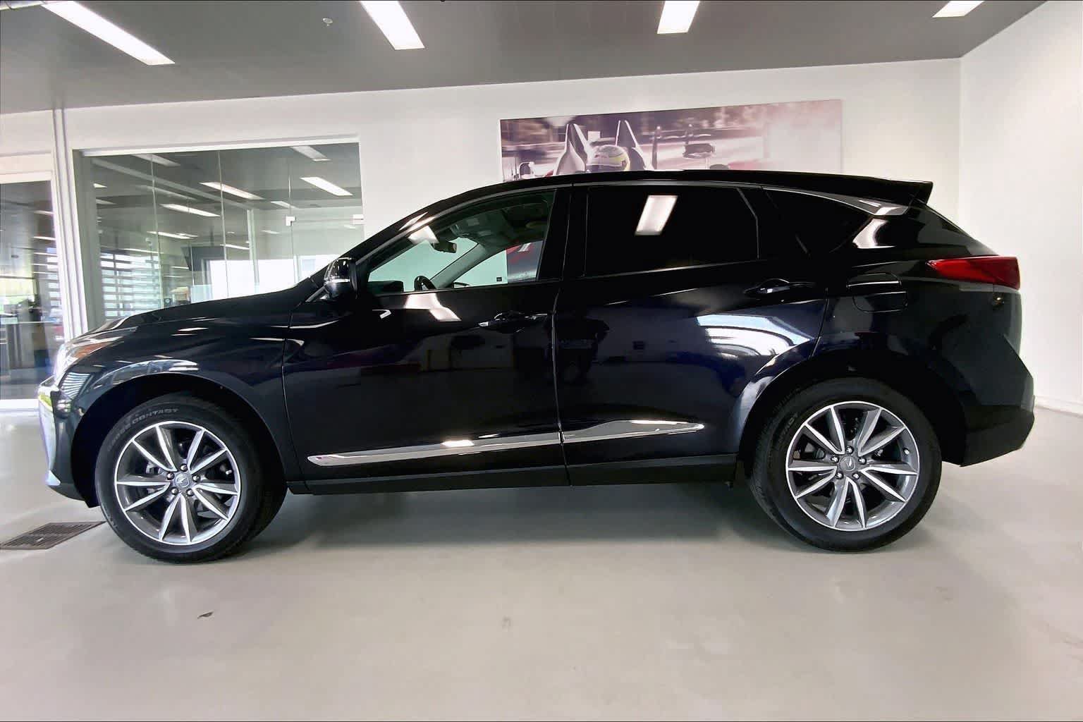 Used 2022 Acura RDX AWD w/ Technology Package image 3