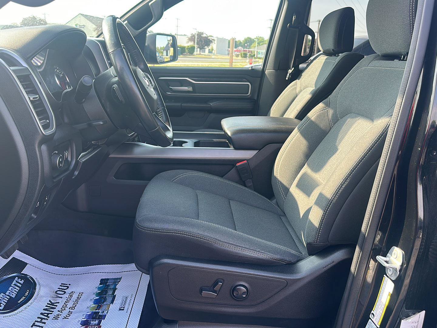Used 2022 RAM 1500 Big Horn AWD/4WD image 10