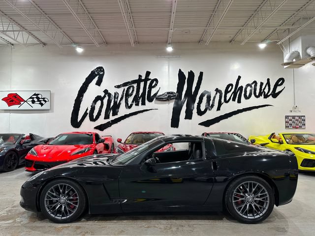 Used 2010 Chevrolet Corvette Coupe w/ Preferred Equipment Group RWD image 2
