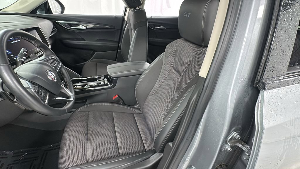 Used 2023 Buick Envision Preferred w/ Sport Touring Package AWD/4WD image 10