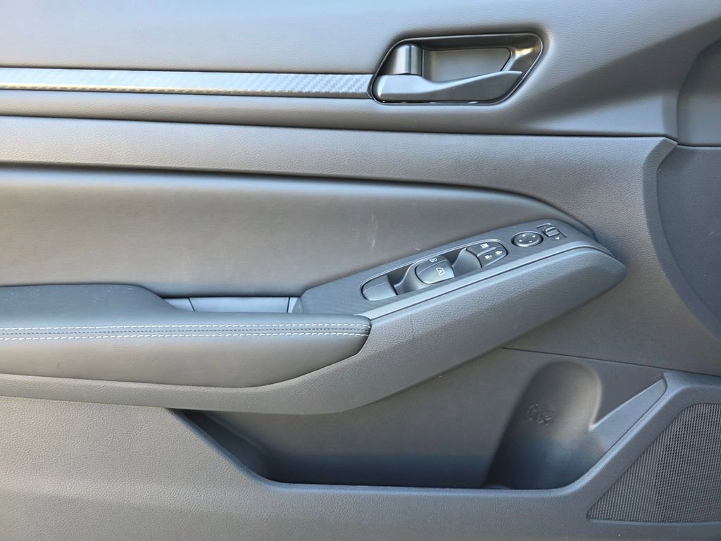New 2026 Nissan Altima 2.5 SV image 12