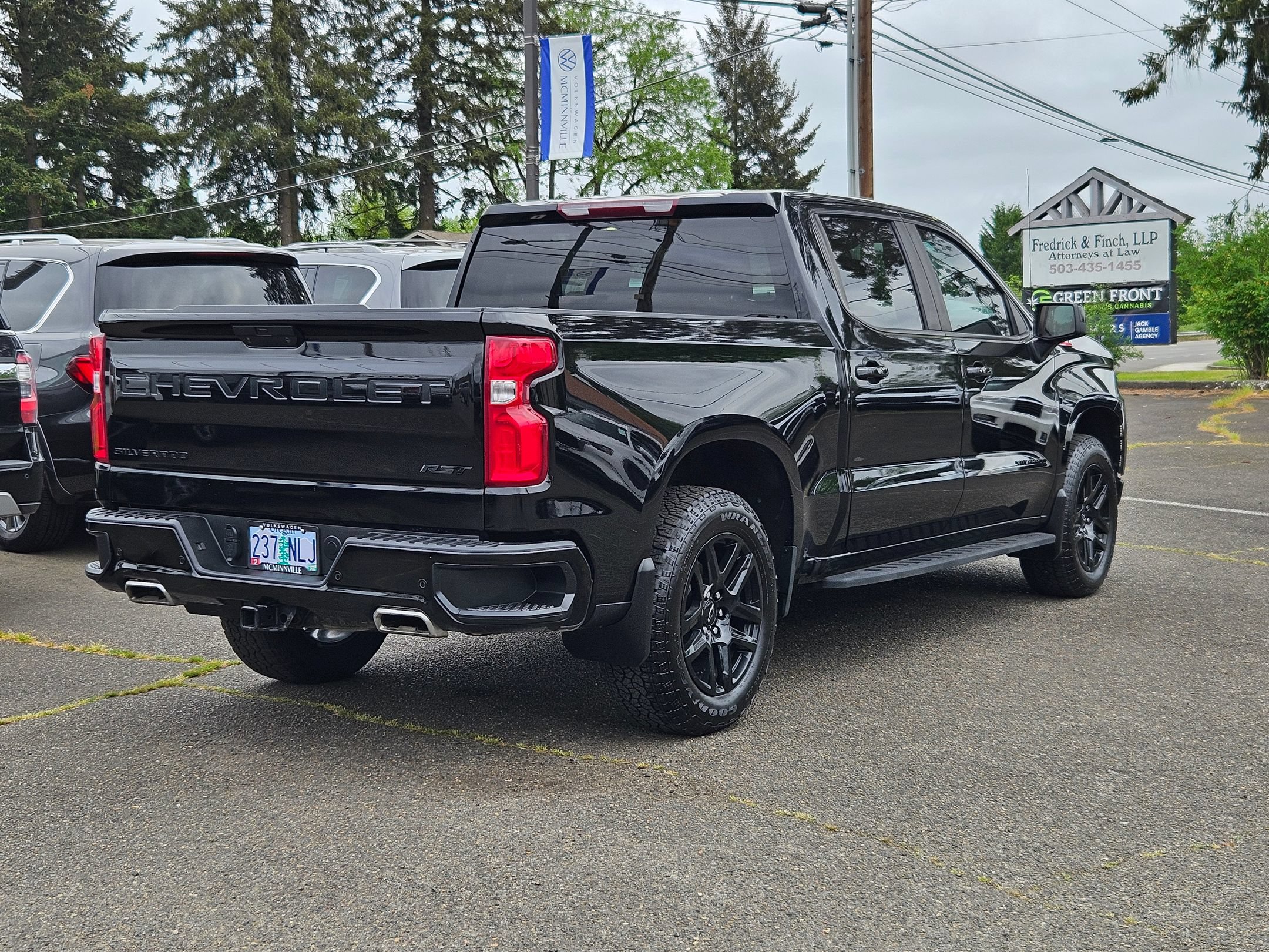 Used 2022 Chevrolet Silverado 1500 RST w/ LPO, Blackout Package AWD/4WD image 5
