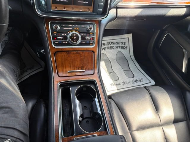 Used 2019 Lincoln Continental Premiere FWD image 34