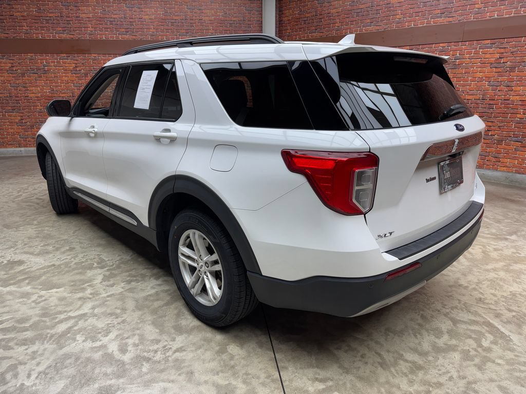 Certified 2023 Ford Explorer XLT w/ Equipment Group 202A AWD/4WD image 2