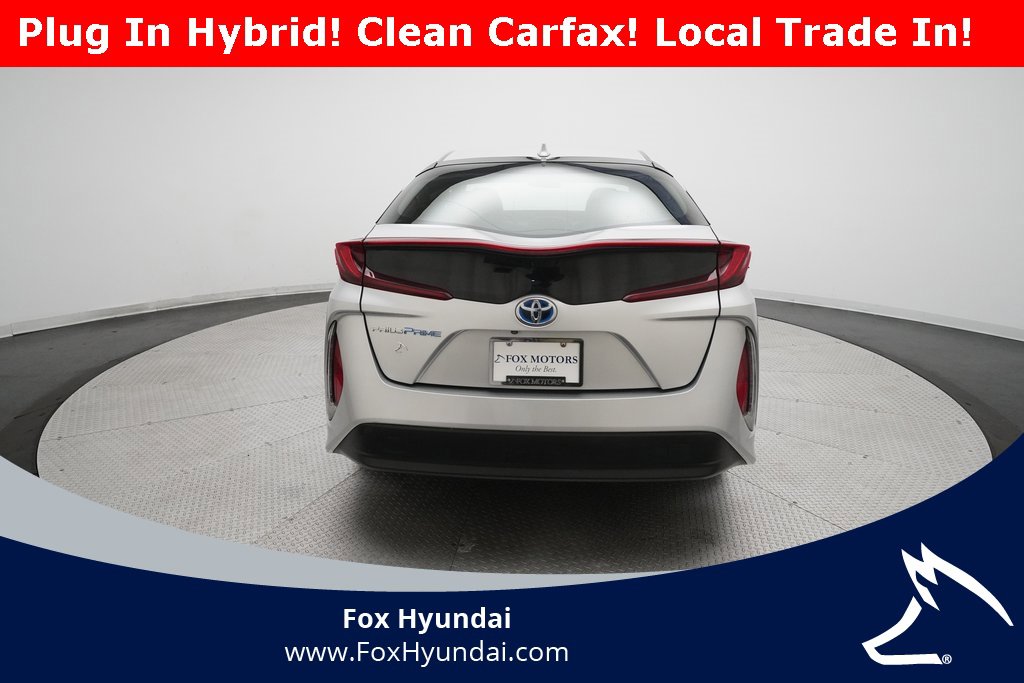 Used 2017 Toyota Prius Prime Premium image 25