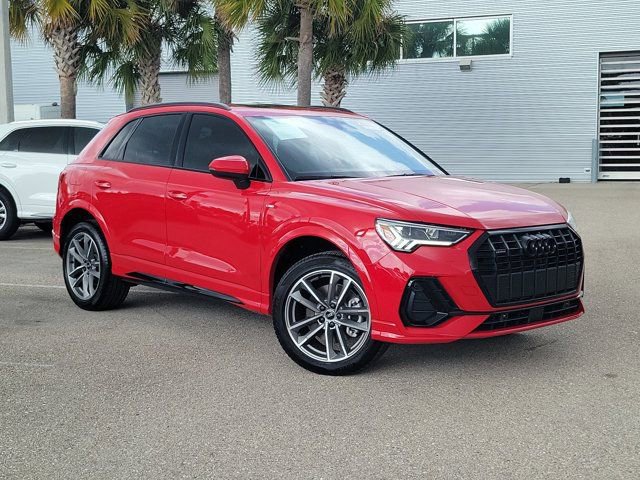 Certified 2025 Audi Q3 2.0T Premium image 32