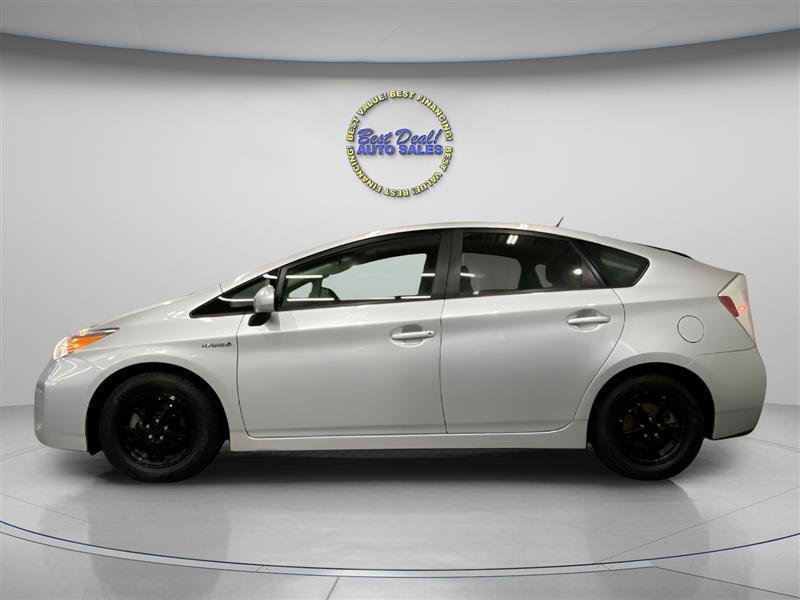 Used 2015 Toyota Prius Two image 3