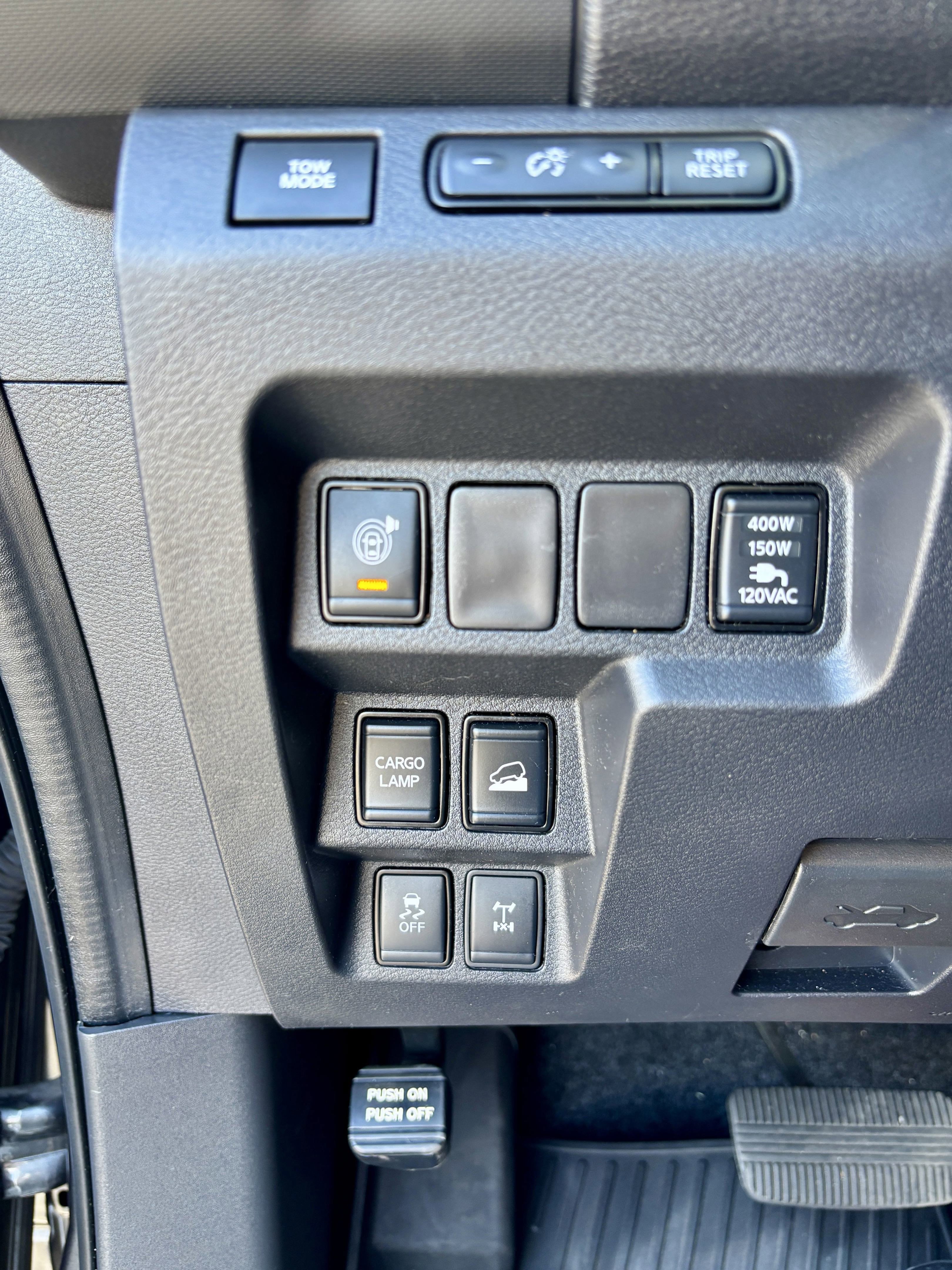 Used 2023 Nissan Frontier PRO-4X w/ Pro-4X Premium Package image 26