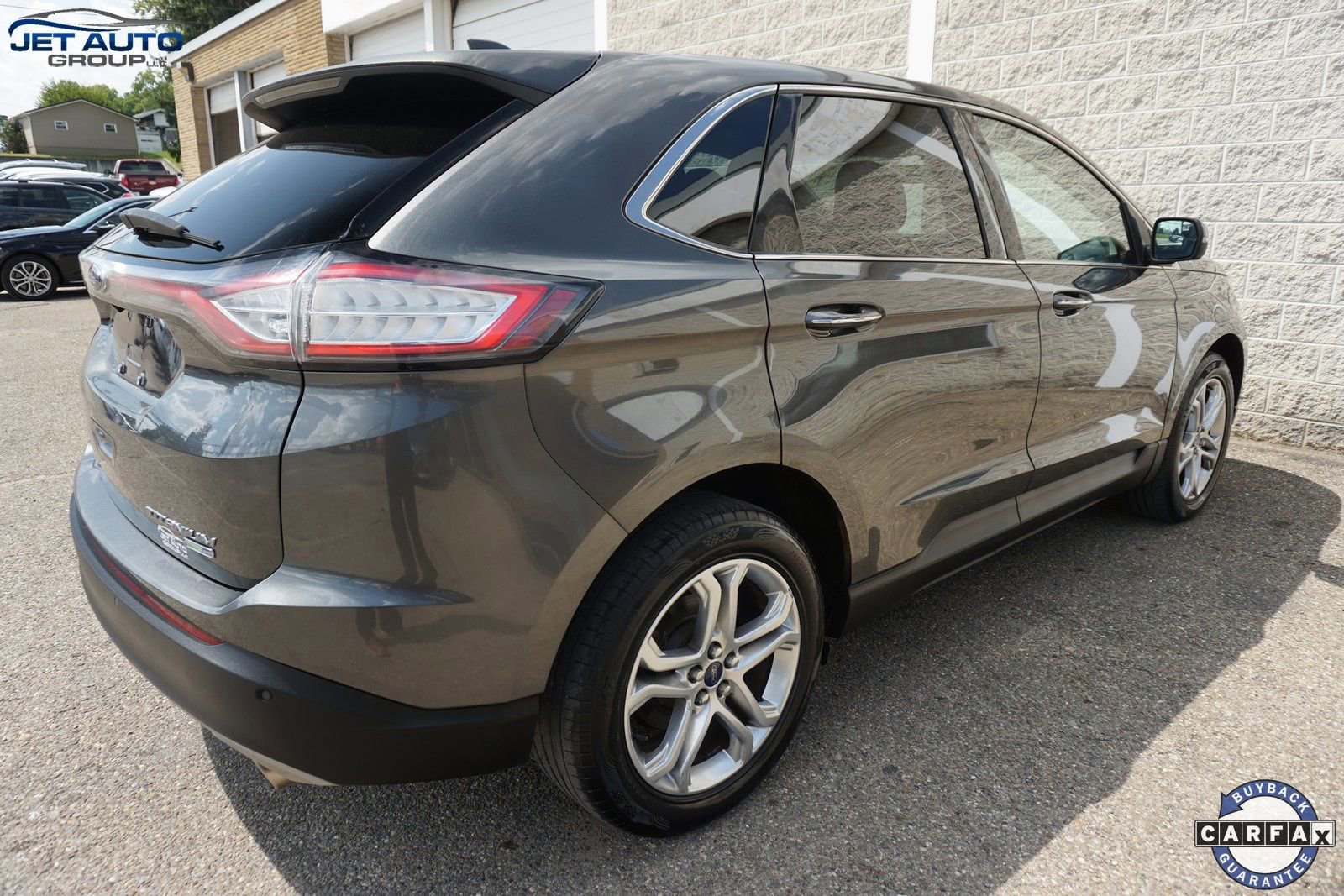 Used 2018 Ford Edge Titanium image 10