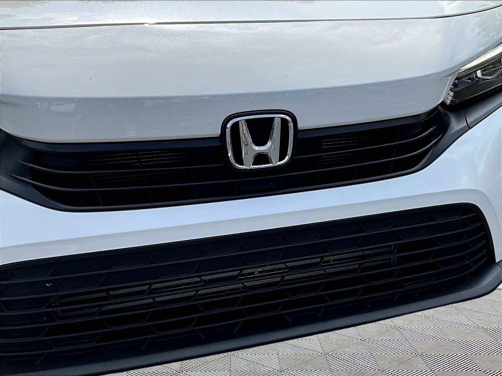 Used 2024 Honda Civic EX image 32