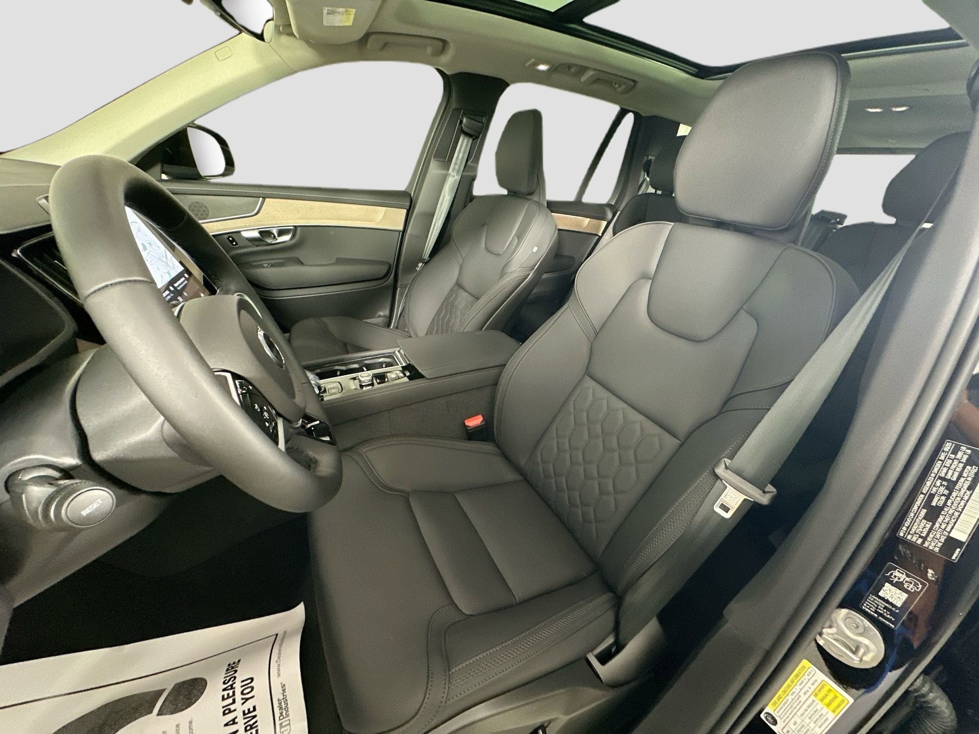 New 2026 Volvo XC90 B6 Core AWD/4WD image 21