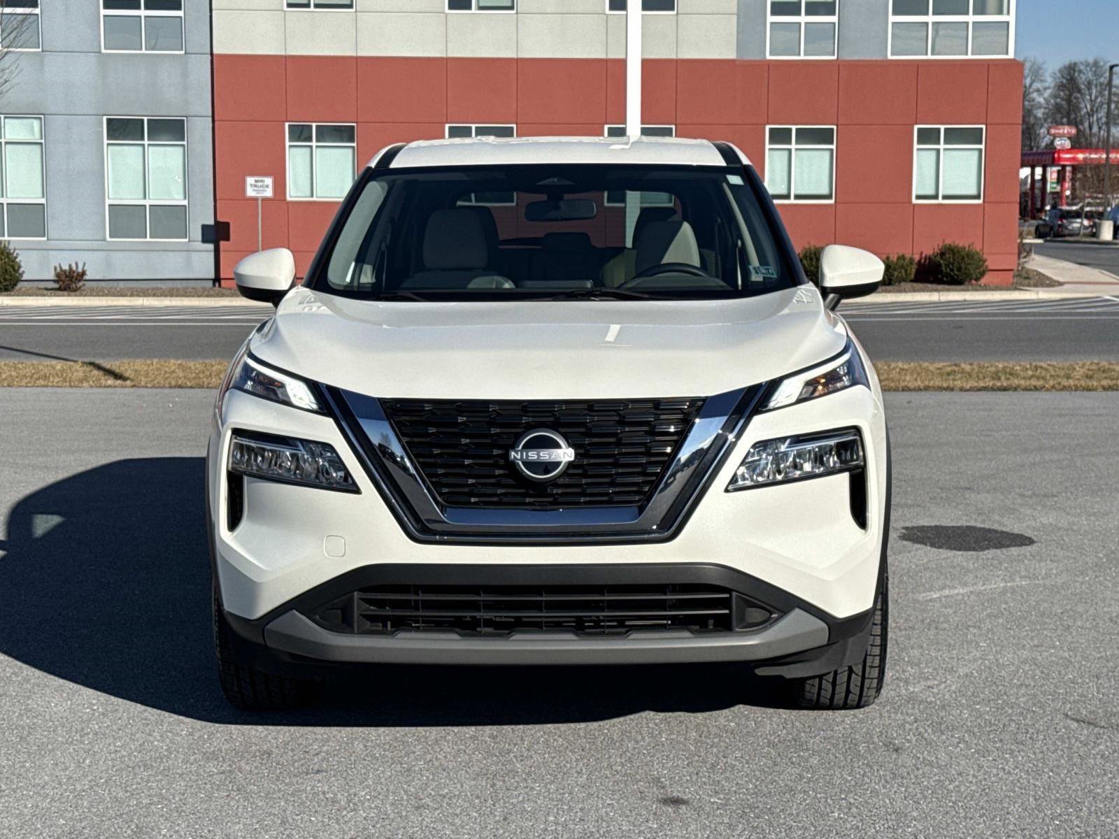 Used 2023 Nissan Rogue SV image 28