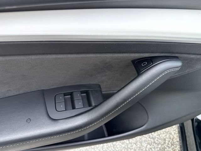 Used 2021 Tesla Model 3 Performance AWD/4WD image 17