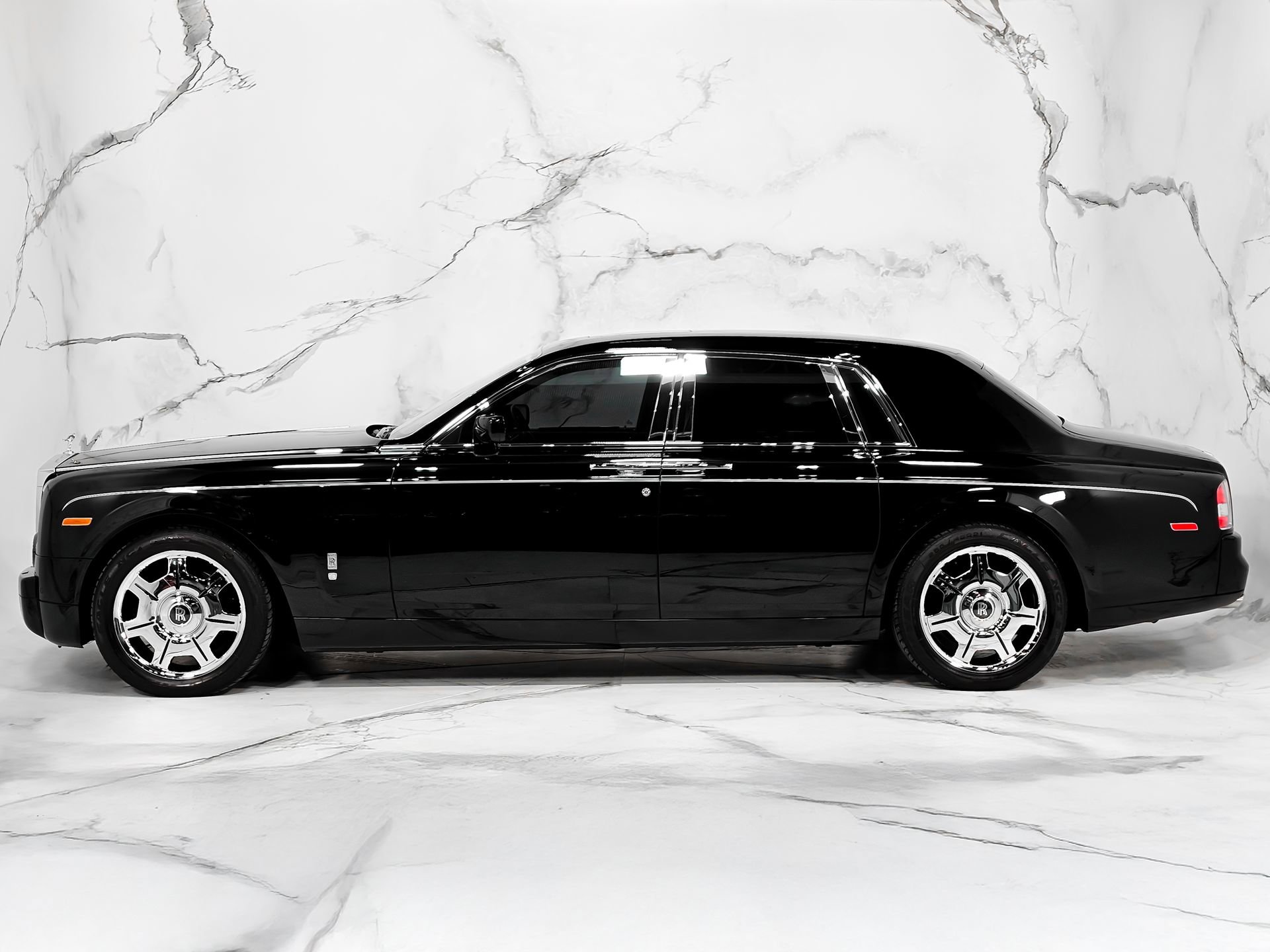 Used 2006 Rolls-Royce Phantom Sedan image 10