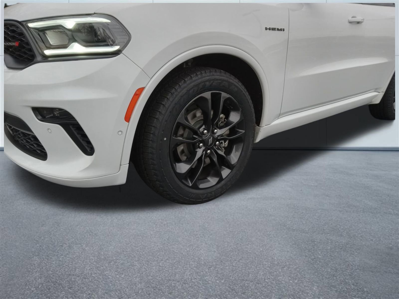 Used 2023 Dodge Durango R/T image 7