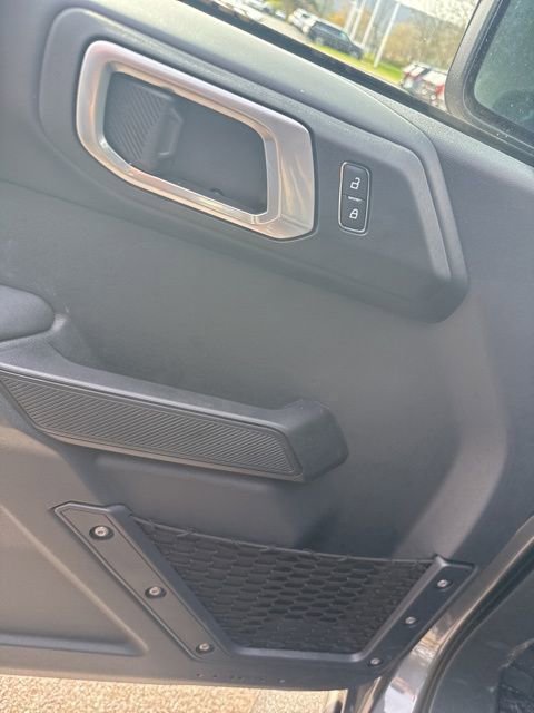 New 2025 Ford Bronco Badlands image 11