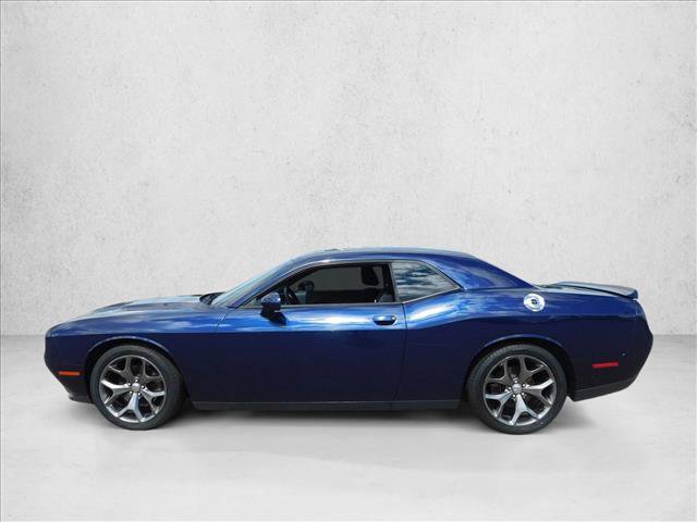 Used 2016 Dodge Challenger SXT w/ Driver Convenience Group RWD image 15