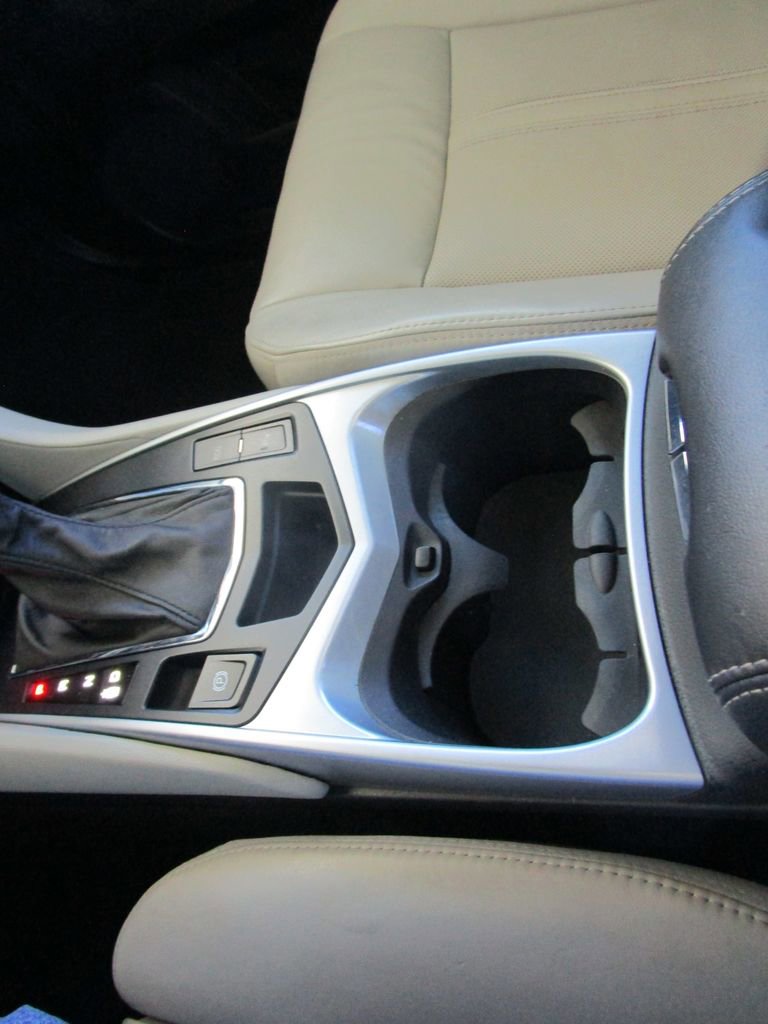 Used 2013 Cadillac SRX Luxury image 33