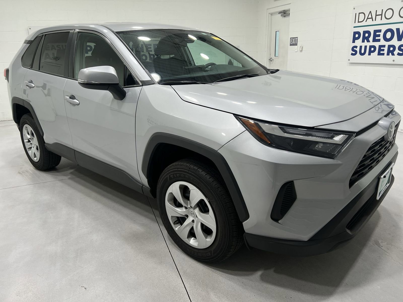 Used 2023 Toyota RAV4 LE image 2