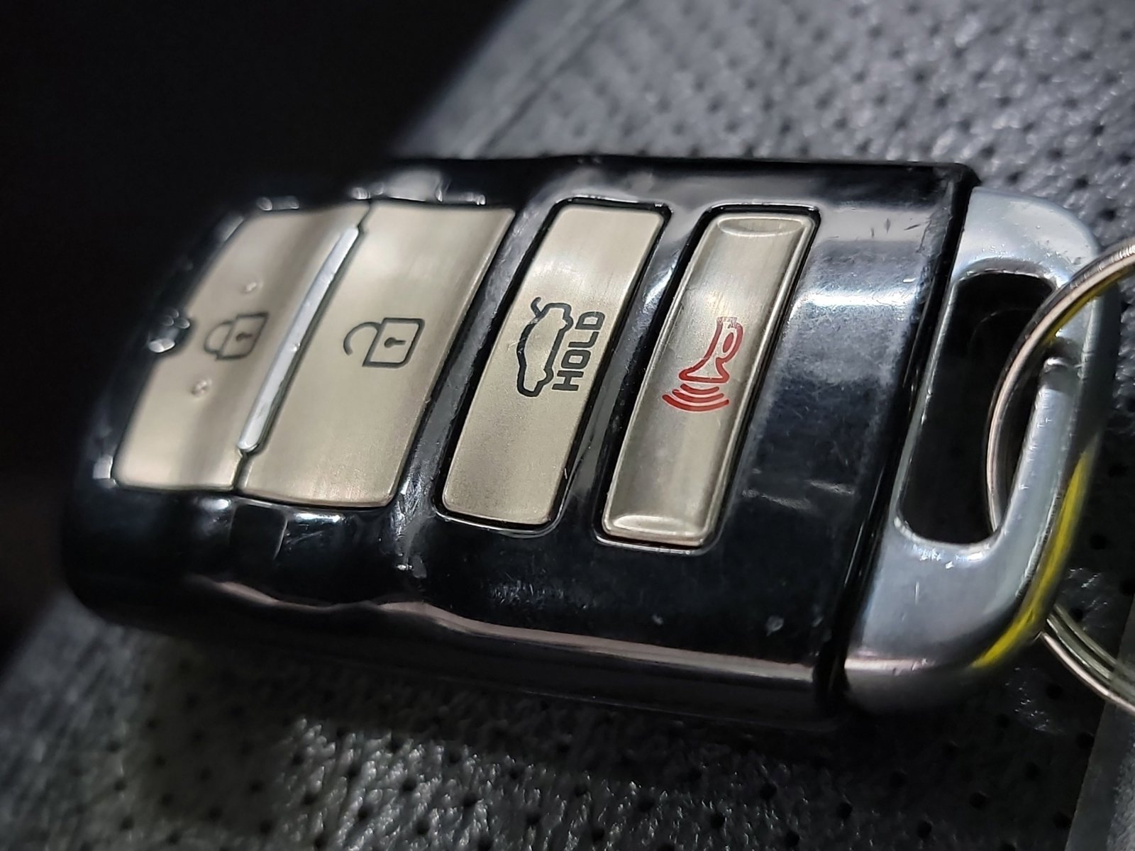 Used 2015 Kia Cadenza Premium image 32