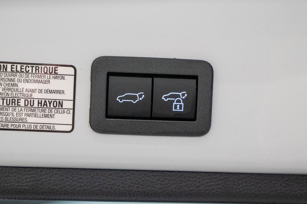 Used 2023 Toyota Corolla Cross XLE w/ Convenience Package image 34