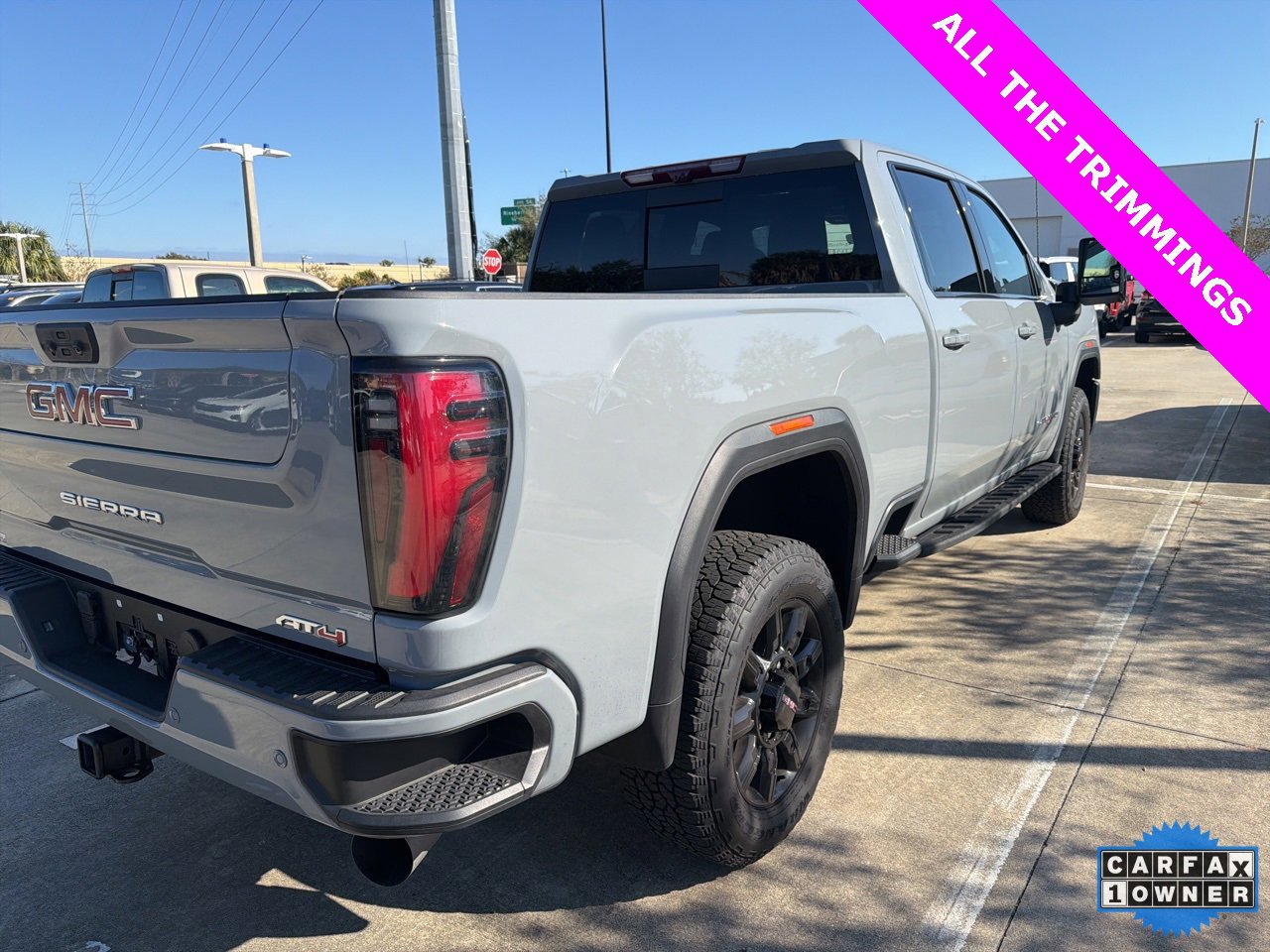 Used 2024 GMC Sierra 2500 AT4 w/ AT4 Premium Plus Package image 3