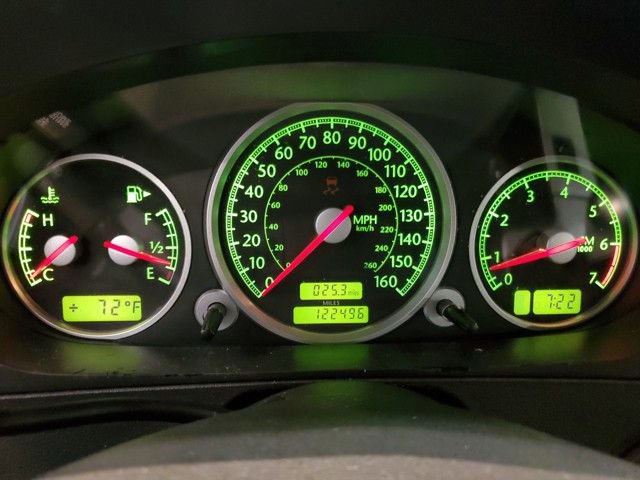 Used 2004 Chrysler Crossfire Base image 14