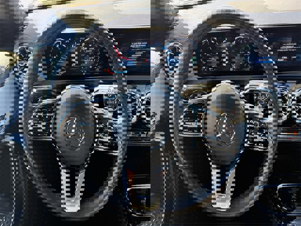 Used 2023 Mercedes-Benz CLA 250 image 14