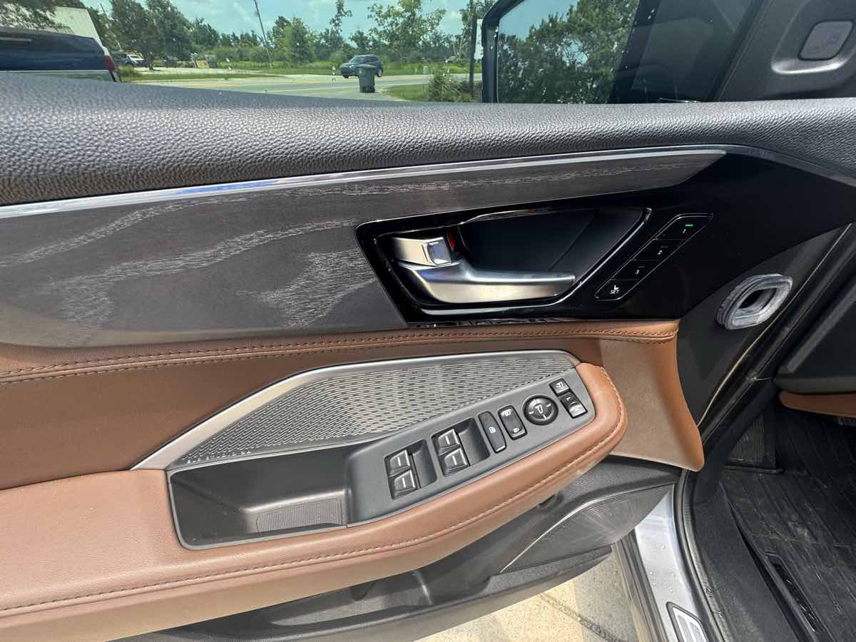 Used 2024 Acura MDX SH-AWD w/ Advance Package image 14