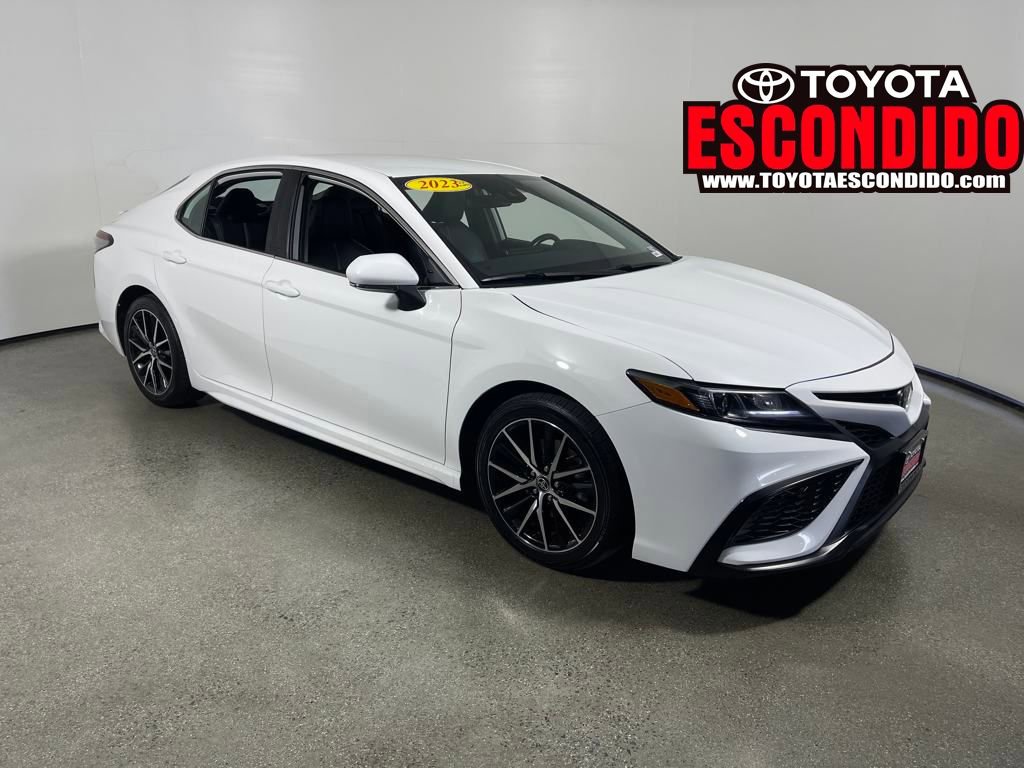 Used 2023 Toyota Camry SE