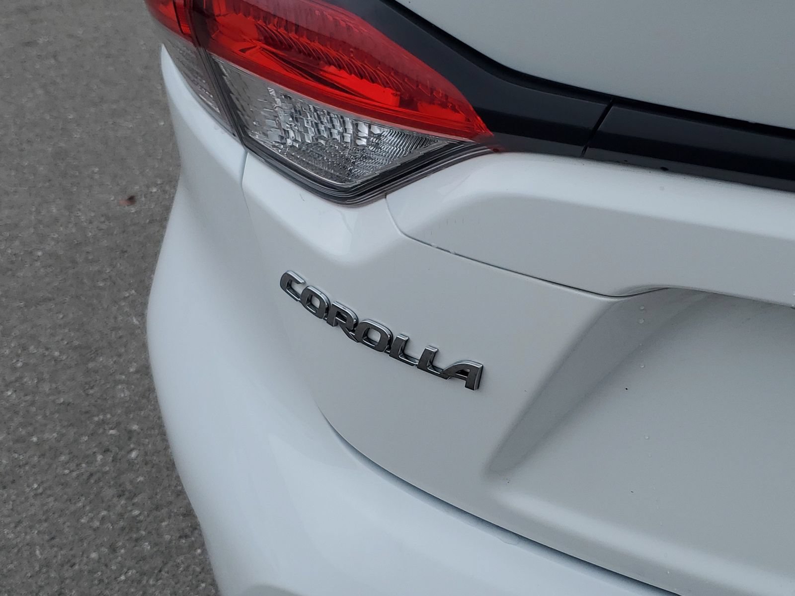 Certified 2024 Toyota Corolla LE FWD image 7