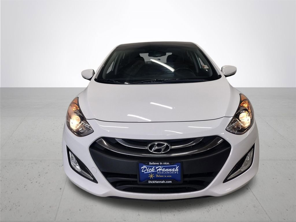 Used 2014 Hyundai Elantra GT w/ Option Group 03 FWD image 3