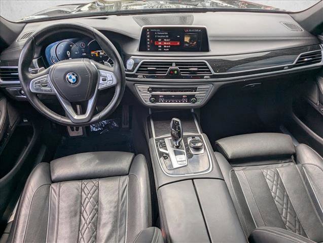 Used 2019 BMW 750i w/ Executive Package image 19