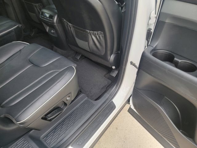 Used 2023 Hyundai Palisade SEL FWD image 12