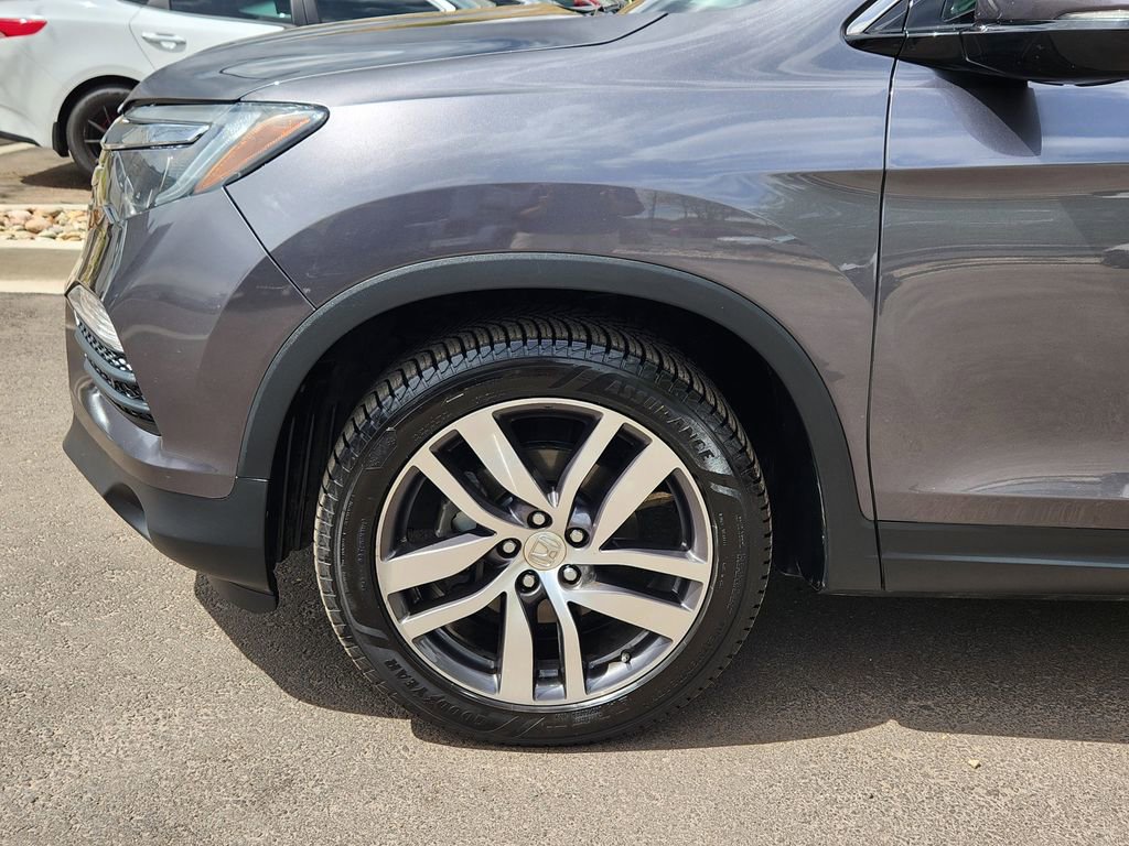 Used 2017 Honda Pilot Touring image 9
