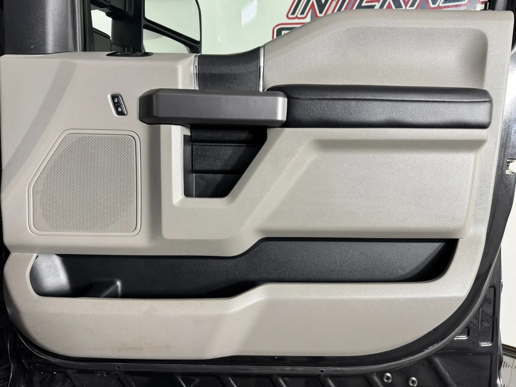 Used 2019 Ford F250 XLT w/ XLT Value Package AWD/4WD image 38