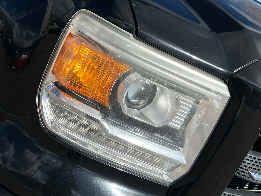 Used 2015 GMC Sierra 1500 SLE image 29