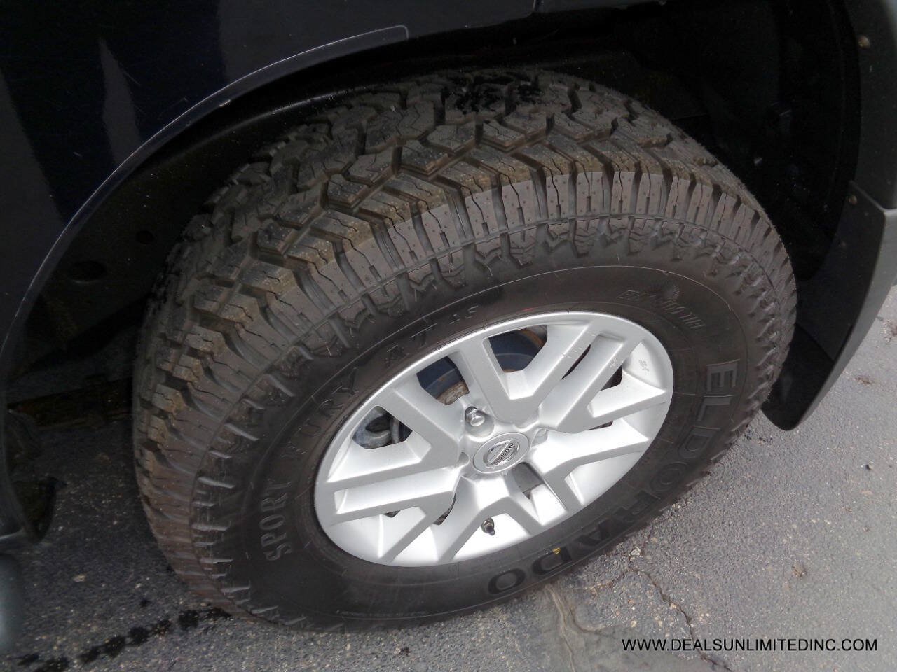 Used 2014 Nissan Xterra S AWD/4WD image 6