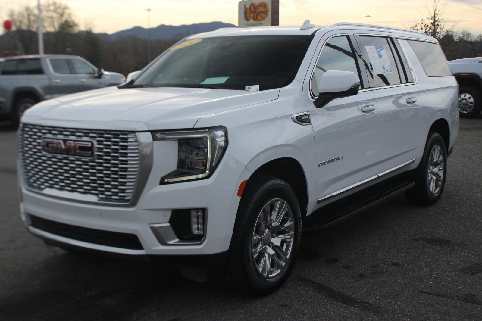 Used 2024 GMC Yukon XL Denali w/ Max Trailering Package image 3