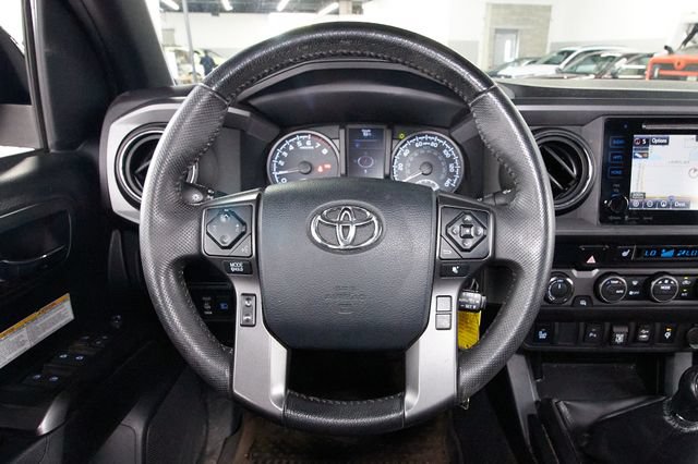 Used 2019 Toyota Tacoma TRD Off-Road w/ TRD Premium Off Road Package AWD/4WD image 10