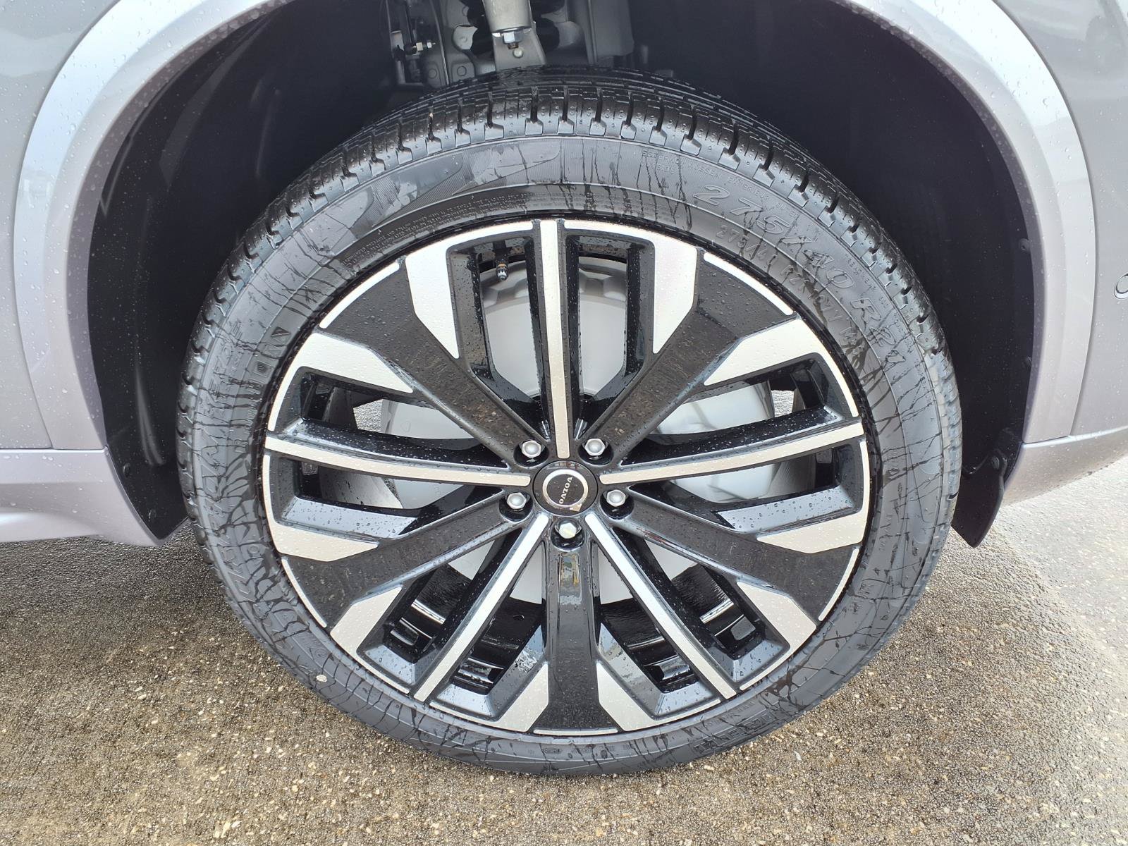 New 2026 Volvo XC90 T8 Ultra w/ Protection Package Premier AWD/4WD image 9