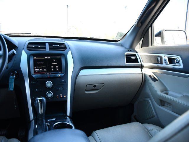 Used 2015 Ford Explorer XLT w/ Equipment Group 202A image 17