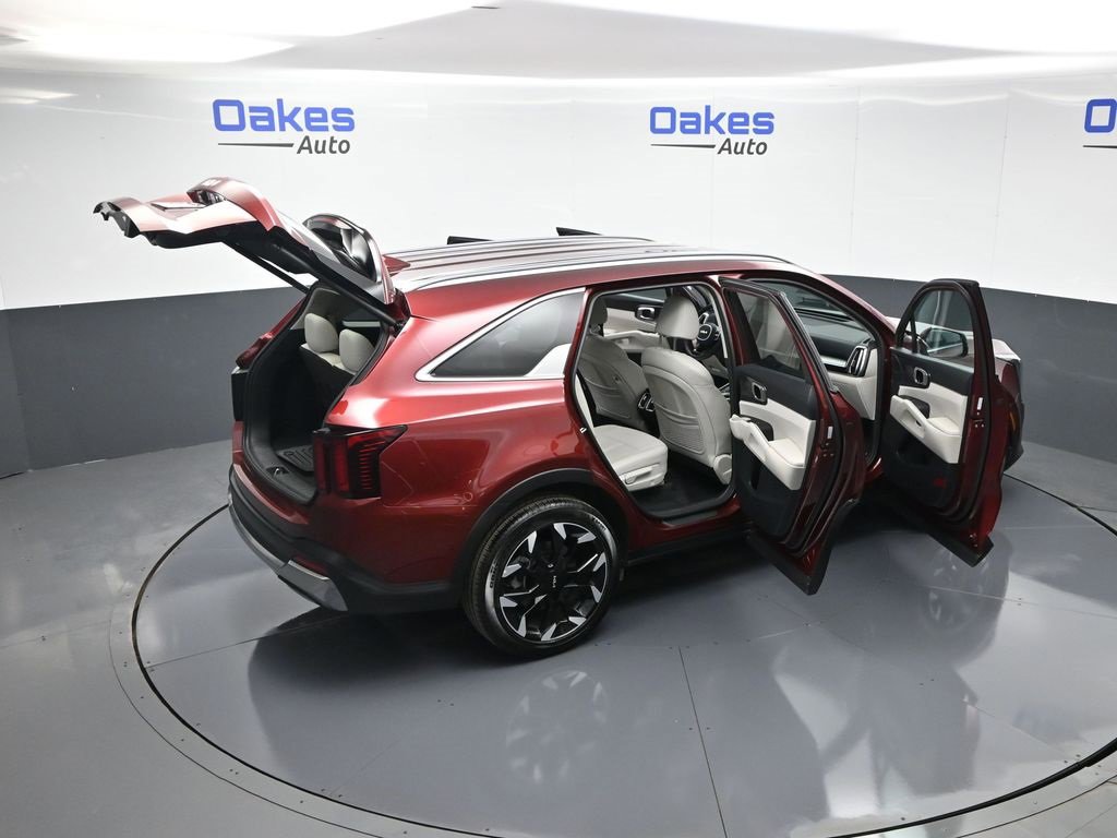 Certified 2025 Kia Sorento EX image 61
