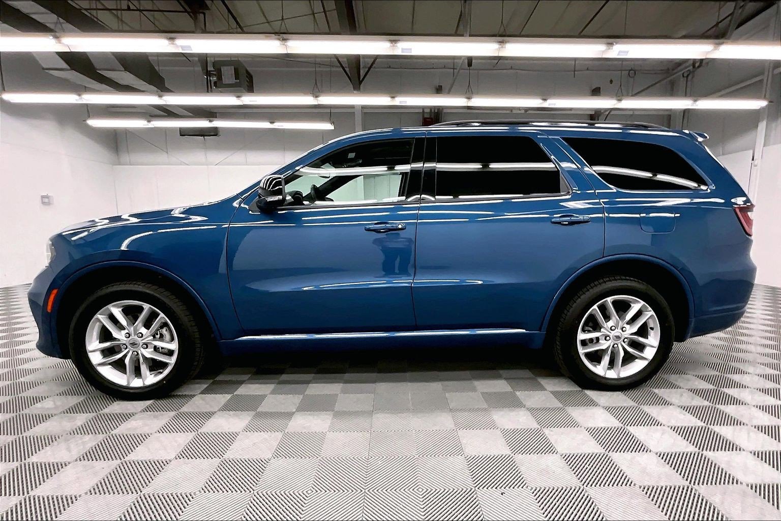 Used 2024 Dodge Durango GT AWD/4WD image 14