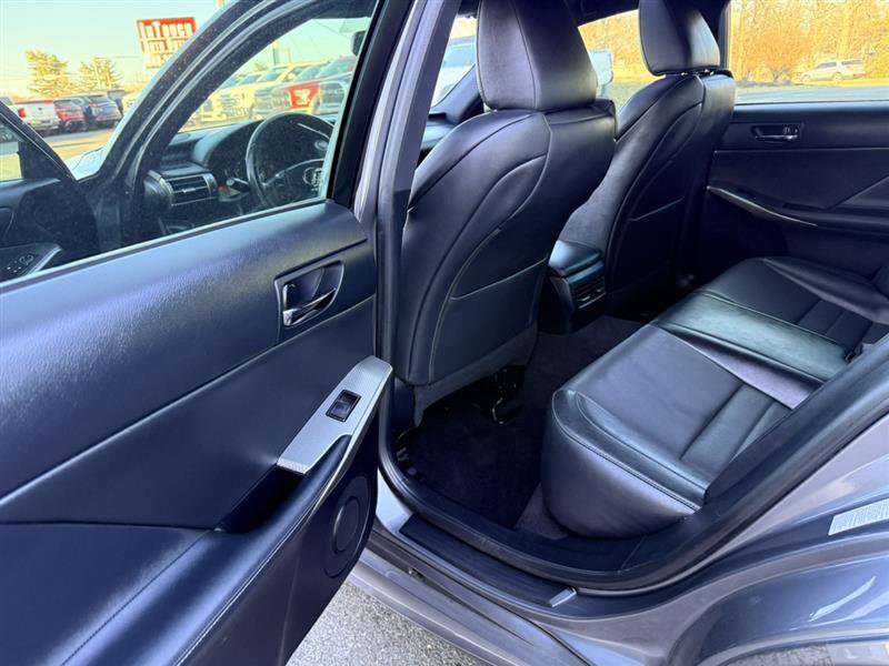 Used 2015 Lexus IS 350 w/ F-Sport Package RWD image 21