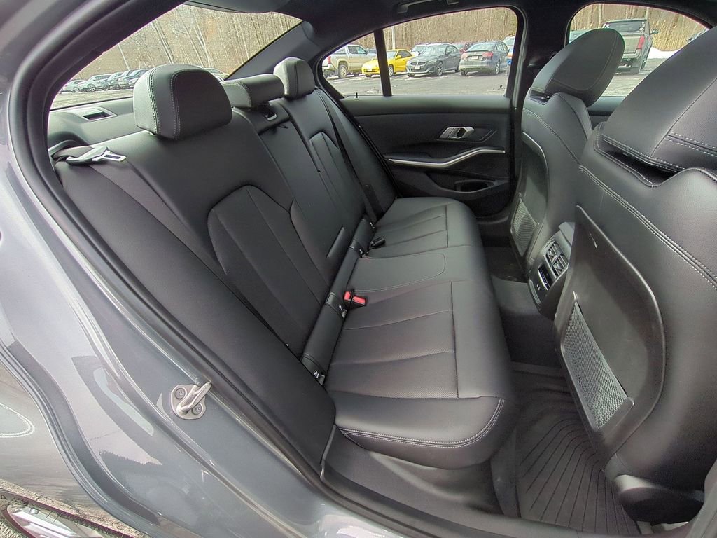 Certified 2023 BMW 330i xDrive Sedan w/ Driving Assistance Package image 22