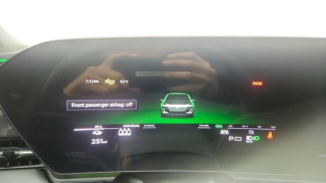 Used 2025 Audi A6 e-tron Prestige w/ Black Warm Weather Package image 39