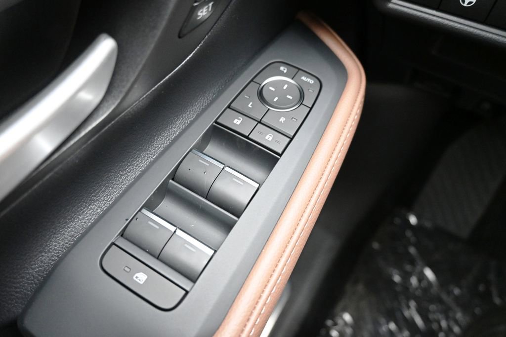 New 2026 Toyota Grand Highlander AWD Hybrid image 32