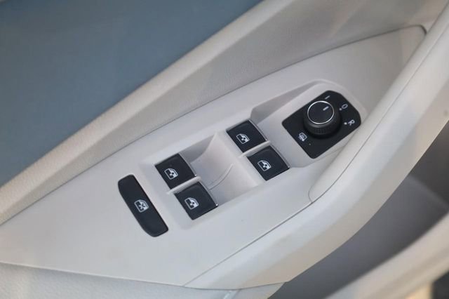 New 2026 Volkswagen Jetta SE image 11