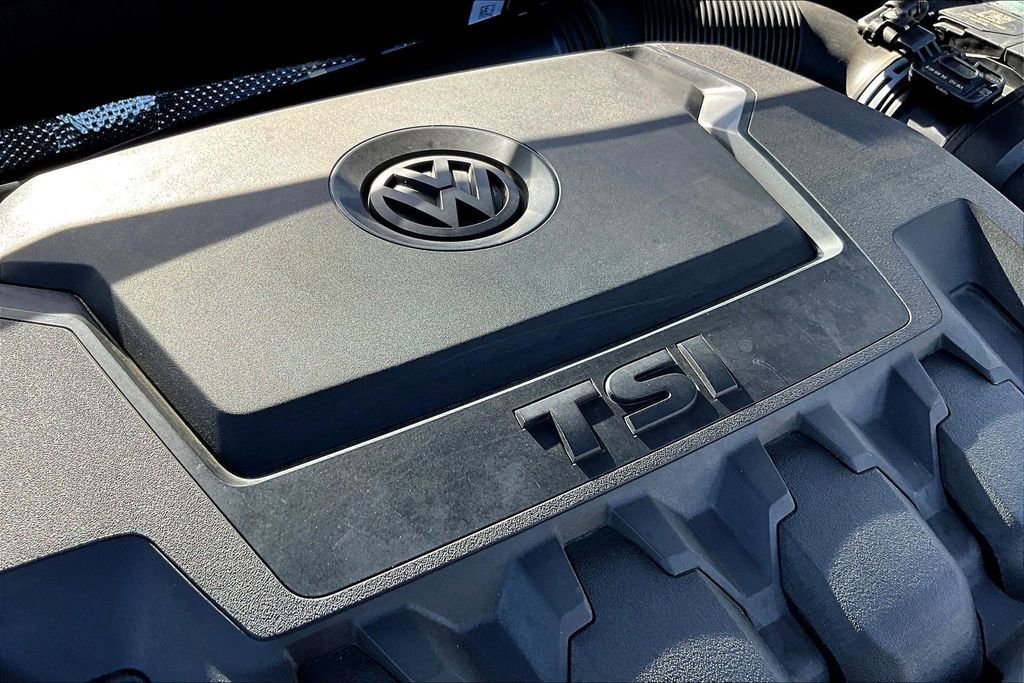 Used 2022 Volkswagen Passat 2.0T SE image 31